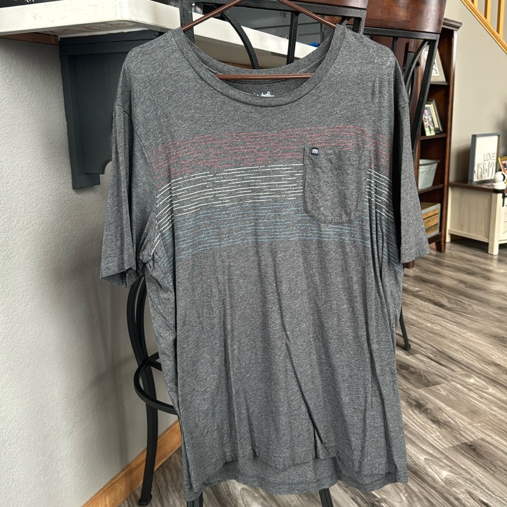 Travis Mathew Tshirt XL